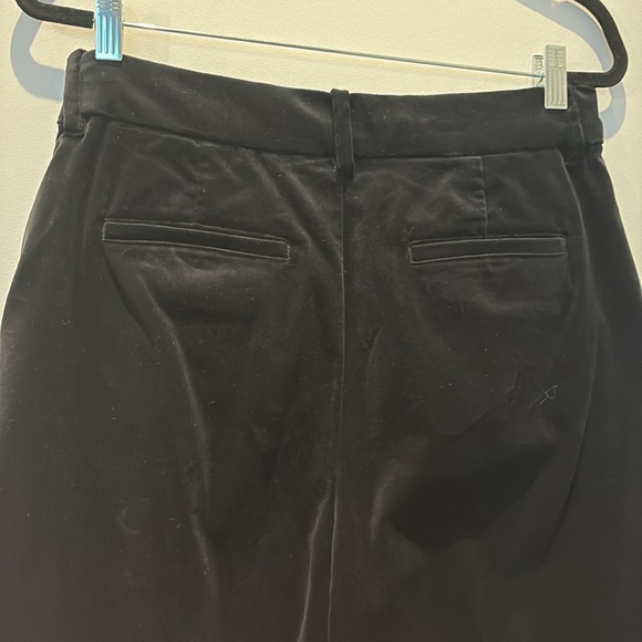 Gap , velvet cropped pants, black 10 Tall, Euc - Picture 8 of 9